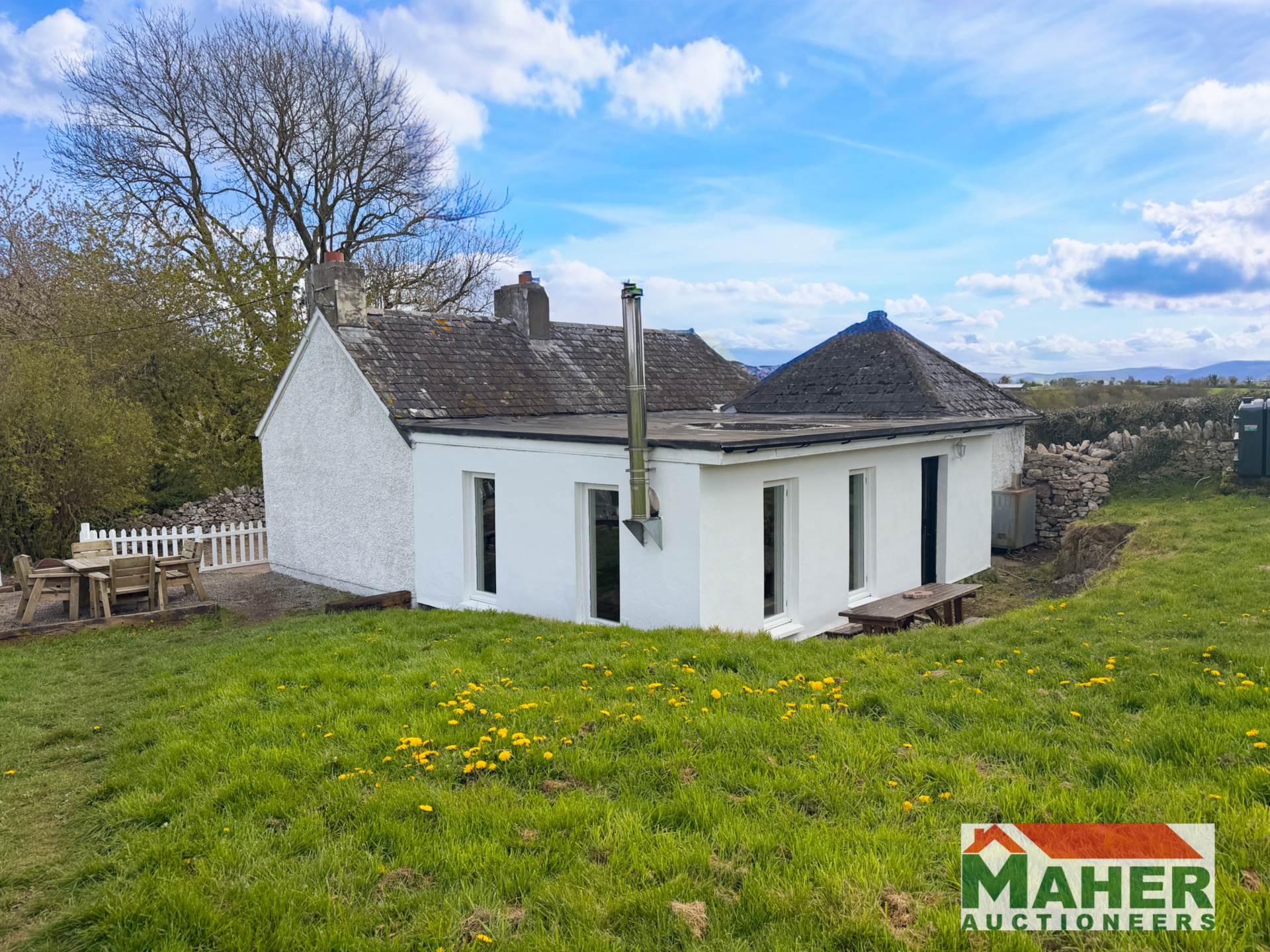 Roosca, Cahir, Co. Tipperary E21 NR50 Roosca, Cahir, Co. Tipperary E21 NR50