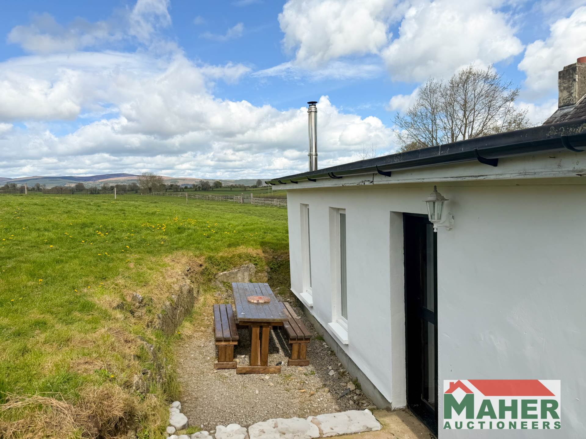 Roosca, Cahir, Co. Tipperary E21 NR50 Roosca, Cahir, Co. Tipperary E21 NR50