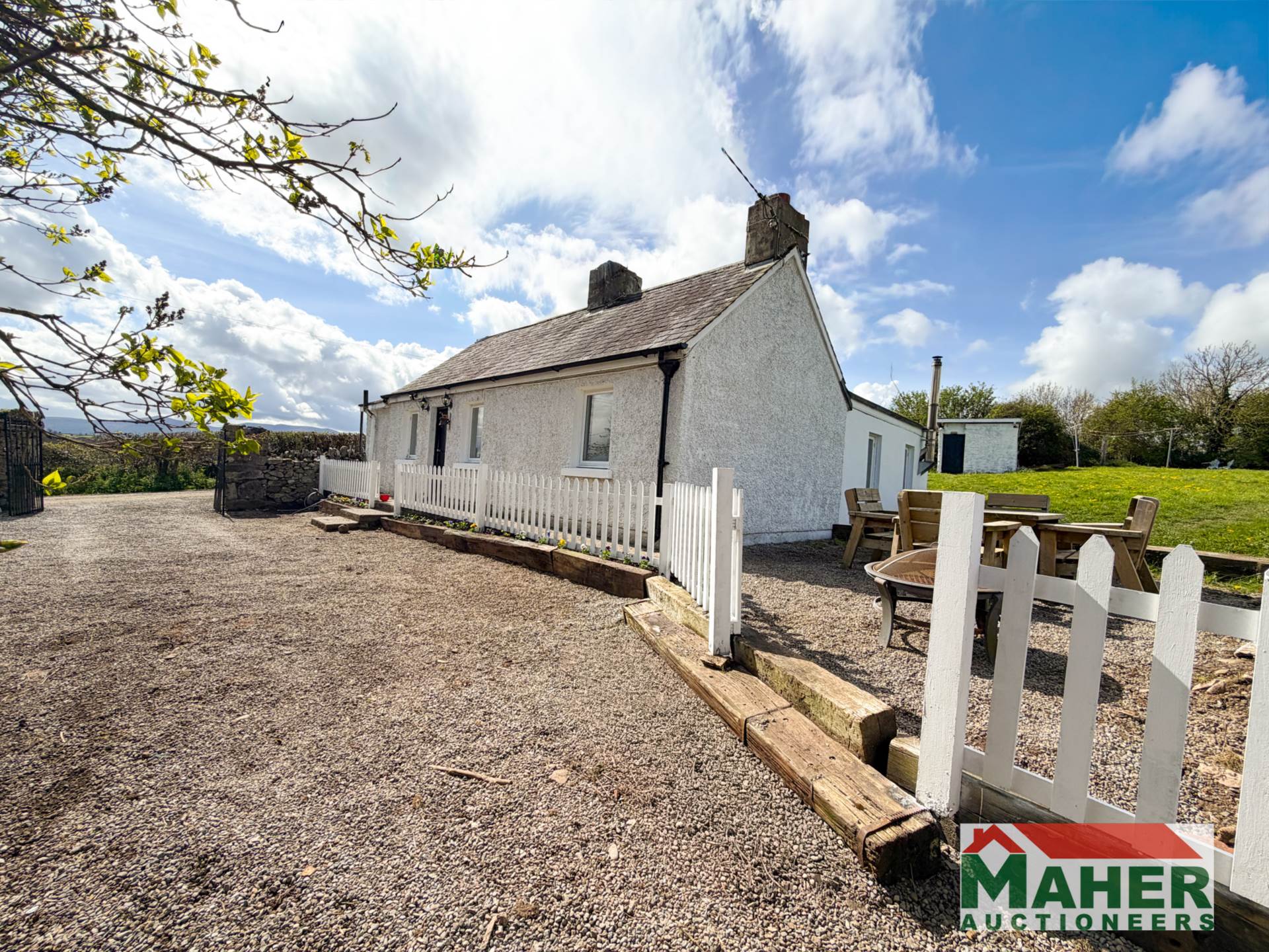 Roosca, Cahir, Co. Tipperary E21 NR50 Roosca, Cahir, Co. Tipperary E21 NR50