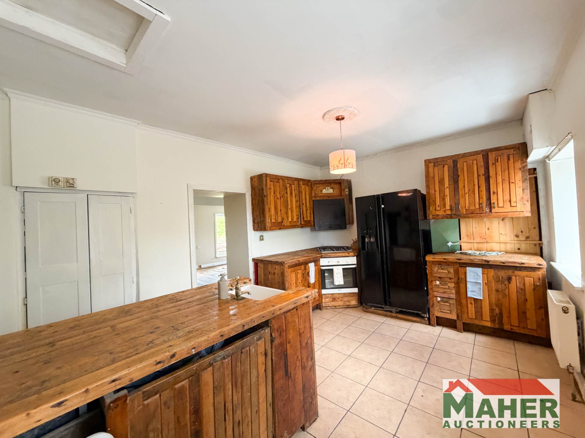 Roosca, Cahir, Co. Tipperary E21 NR50 Roosca, Cahir, Co. Tipperary E21 NR50