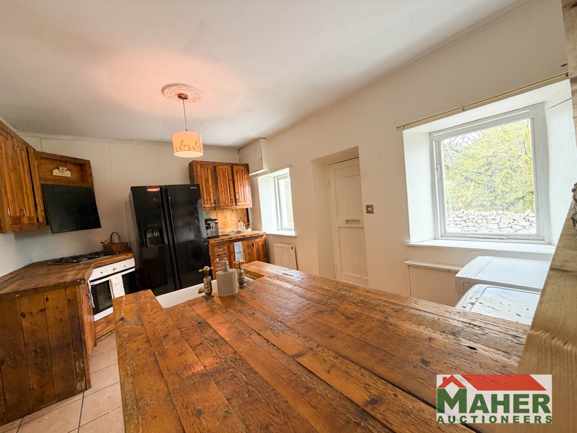 Roosca, Cahir, Co. Tipperary E21 NR50 Roosca, Cahir, Co. Tipperary E21 NR50