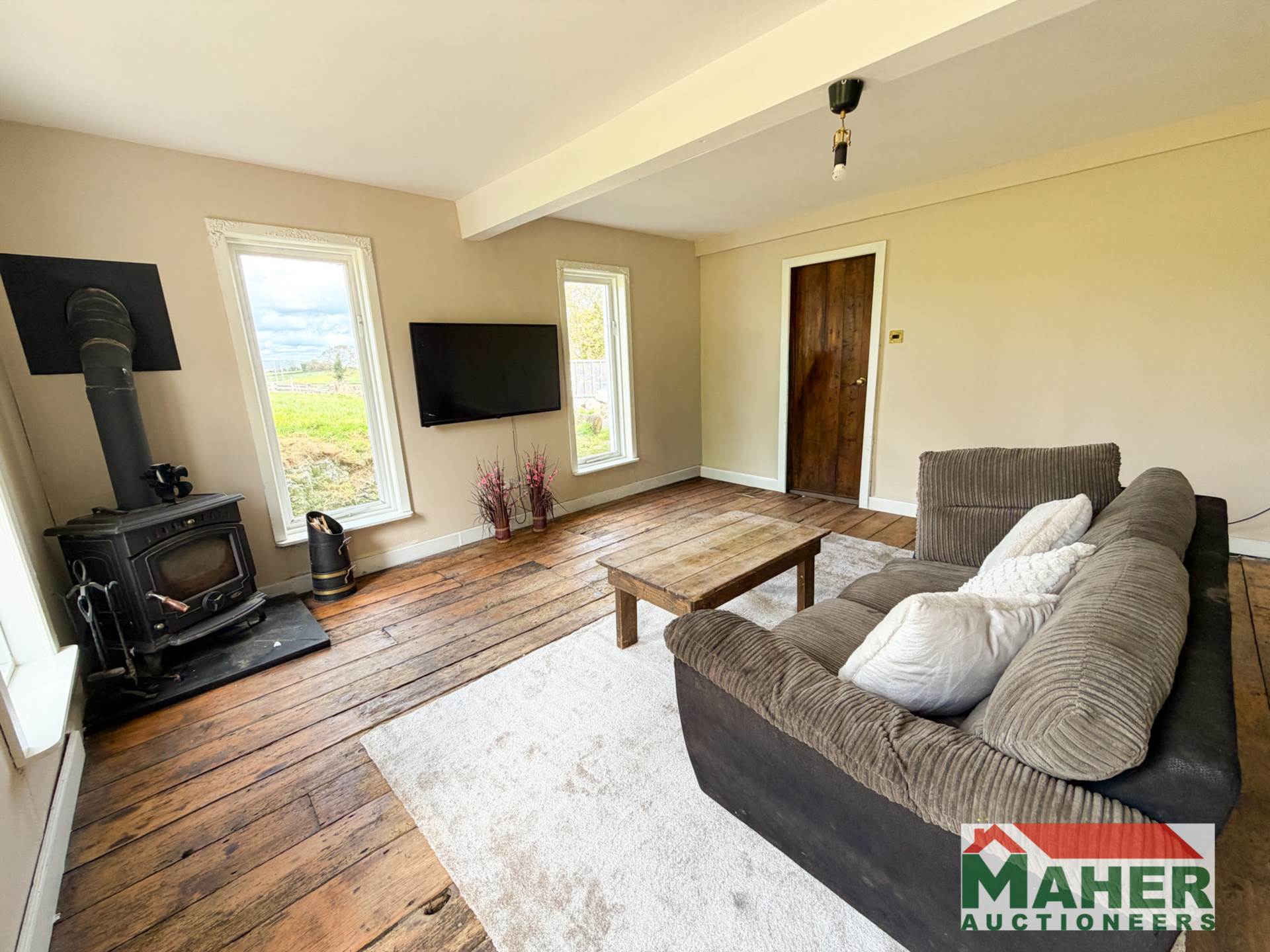 Roosca, Cahir, Co. Tipperary E21 NR50 Roosca, Cahir, Co. Tipperary E21 NR50