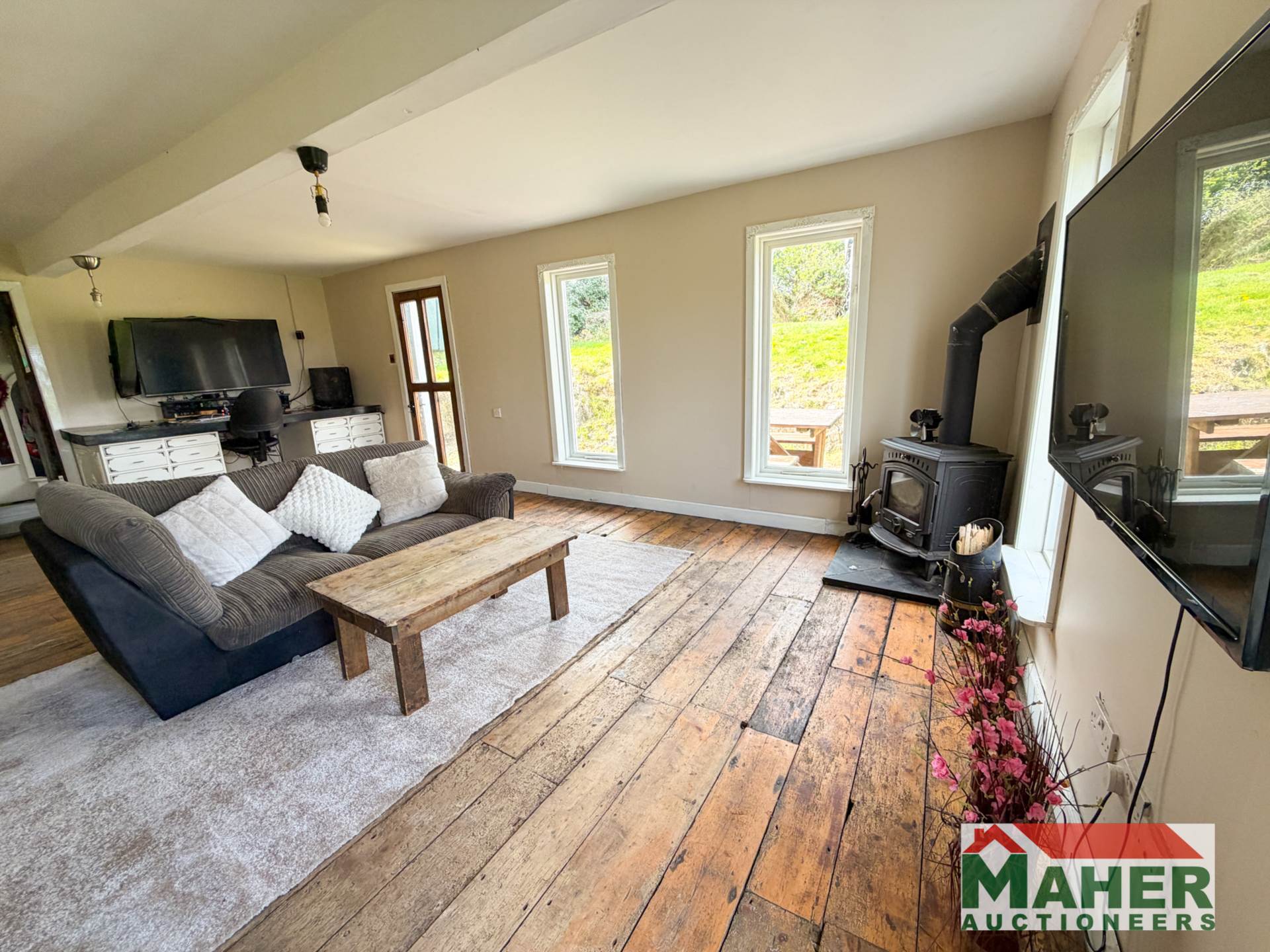 Roosca, Cahir, Co. Tipperary E21 NR50 Roosca, Cahir, Co. Tipperary E21 NR50