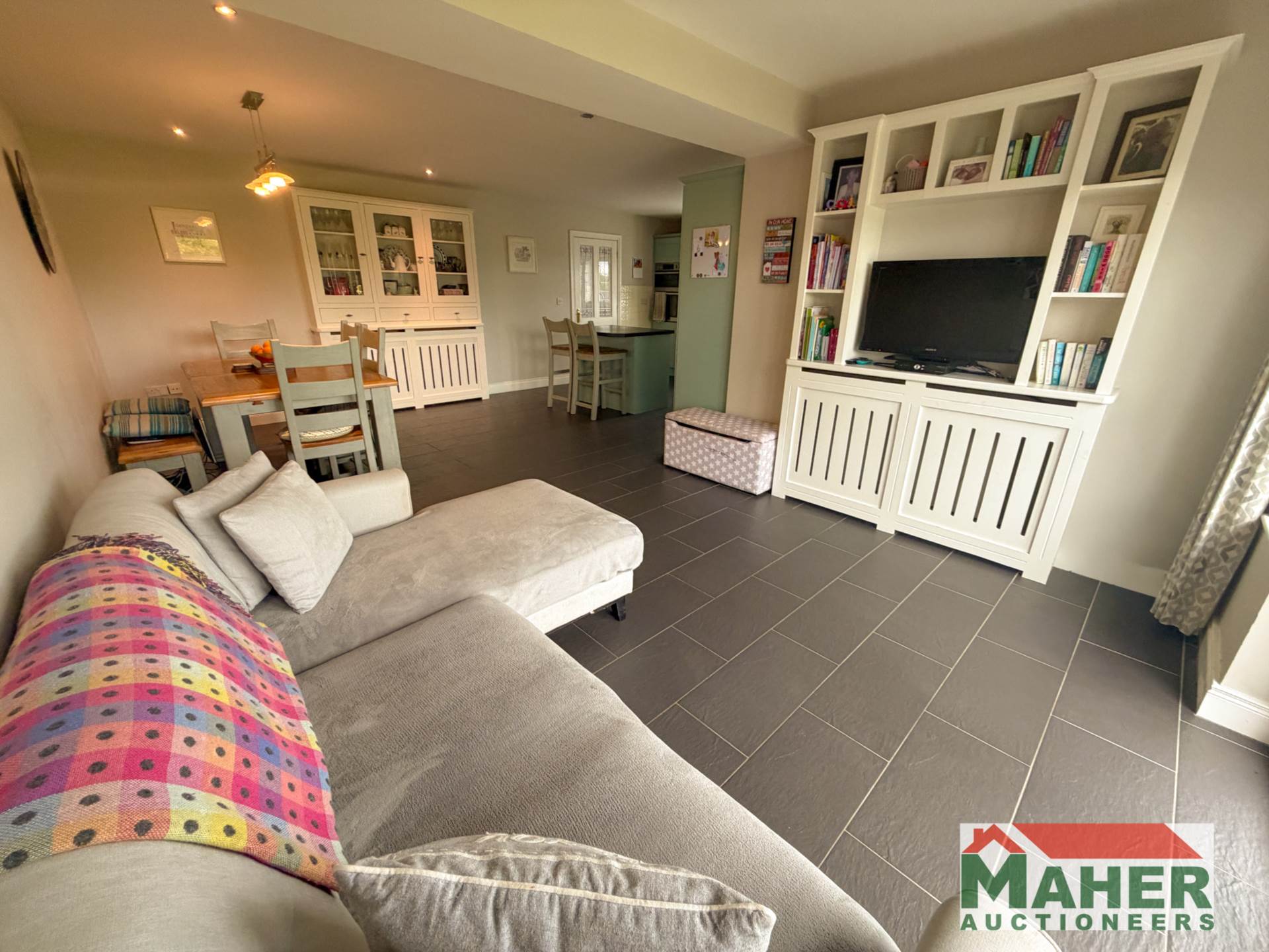 20 West Meadows, Boherlahan, E25 A972