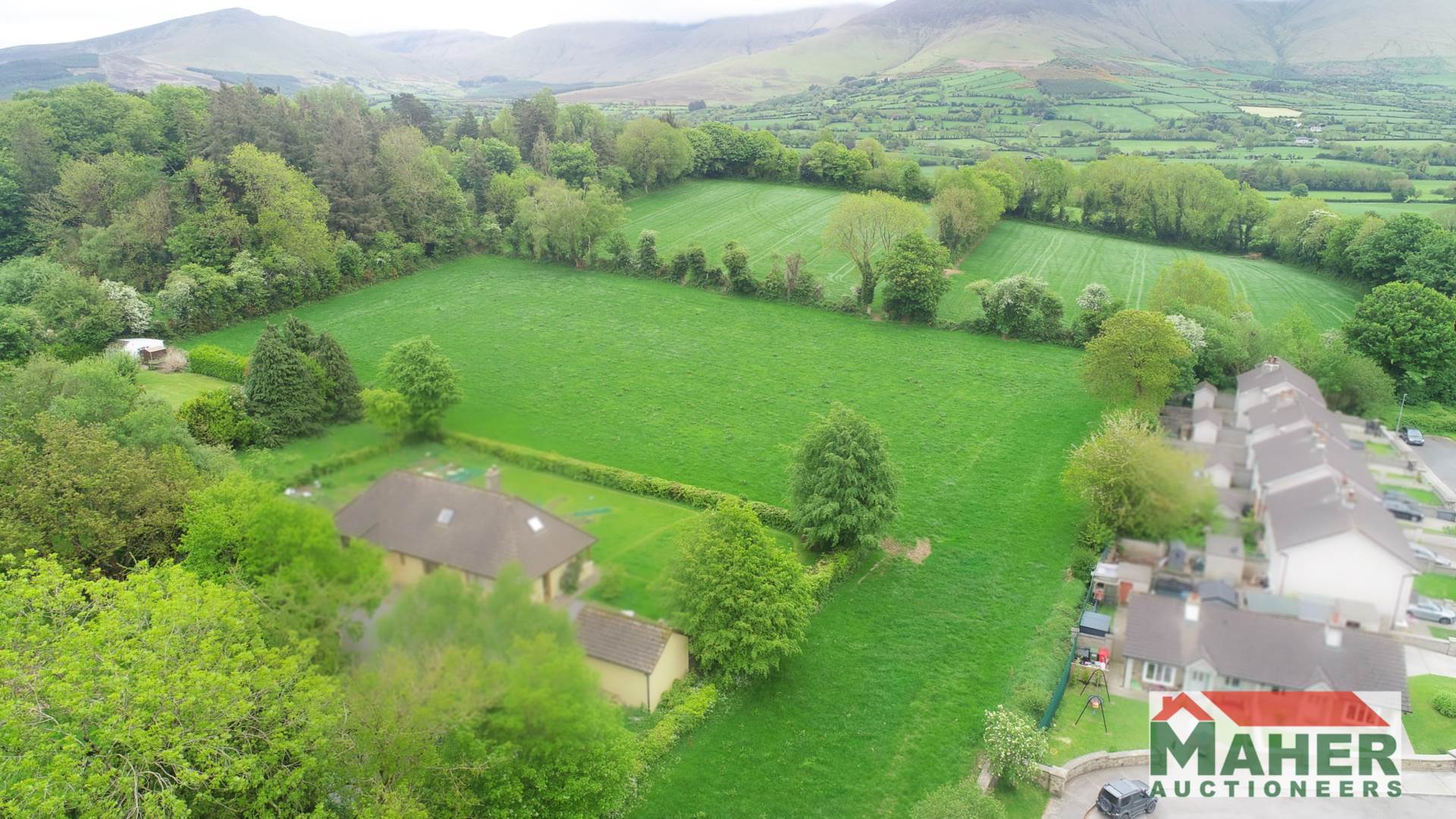 2.6 acres Lisvarrinane, Glen of Aherlow 2.6 acres Lisvarrinane, Glen of Aherlow