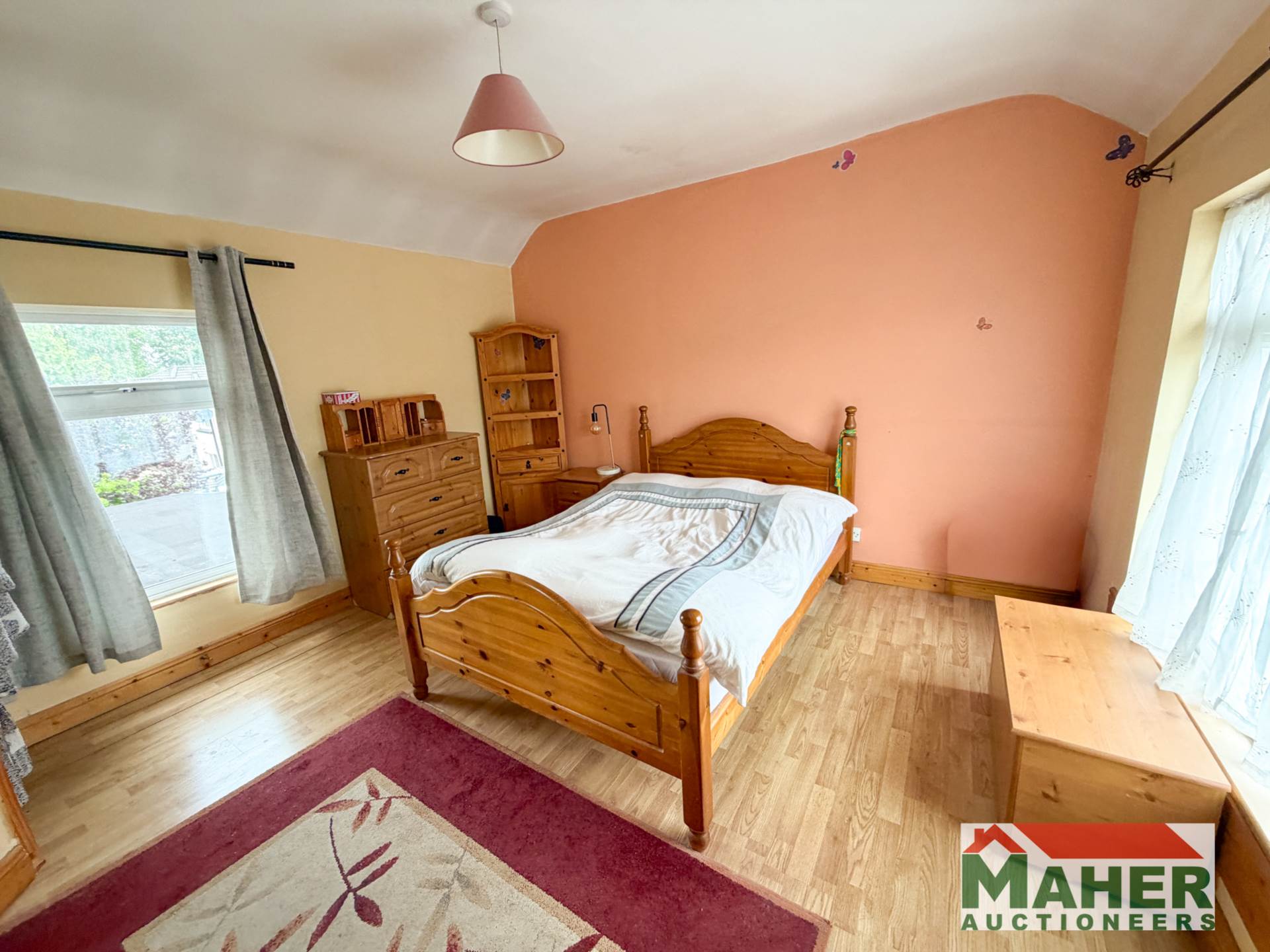 2 Lacey Square, Cashel, Co. Tipperary E25 PH36