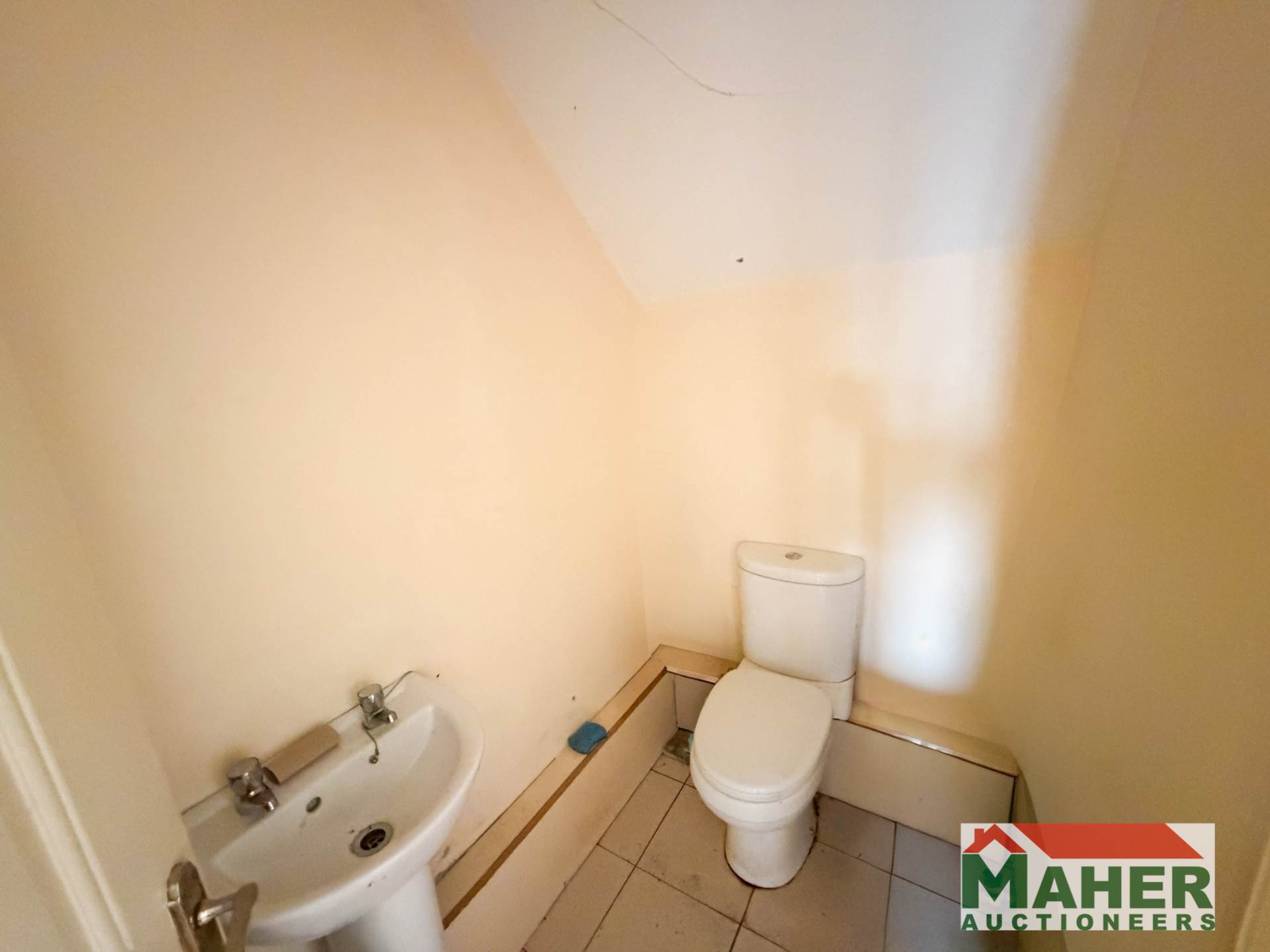 4 Maryville, Bank Place, Cashel E25 CX84