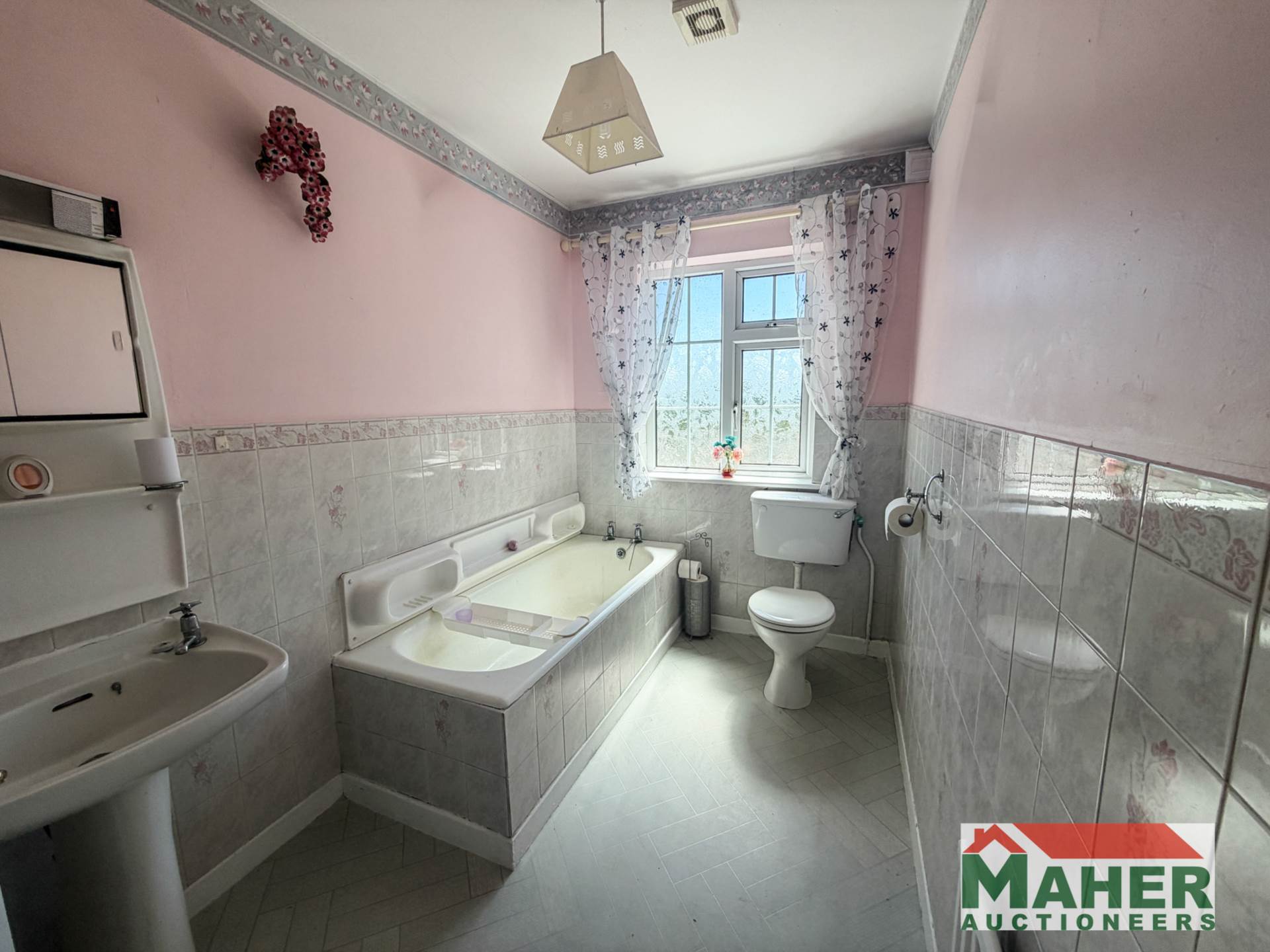 Killenure, Dundrum, Co. Tipperary E34 CP83