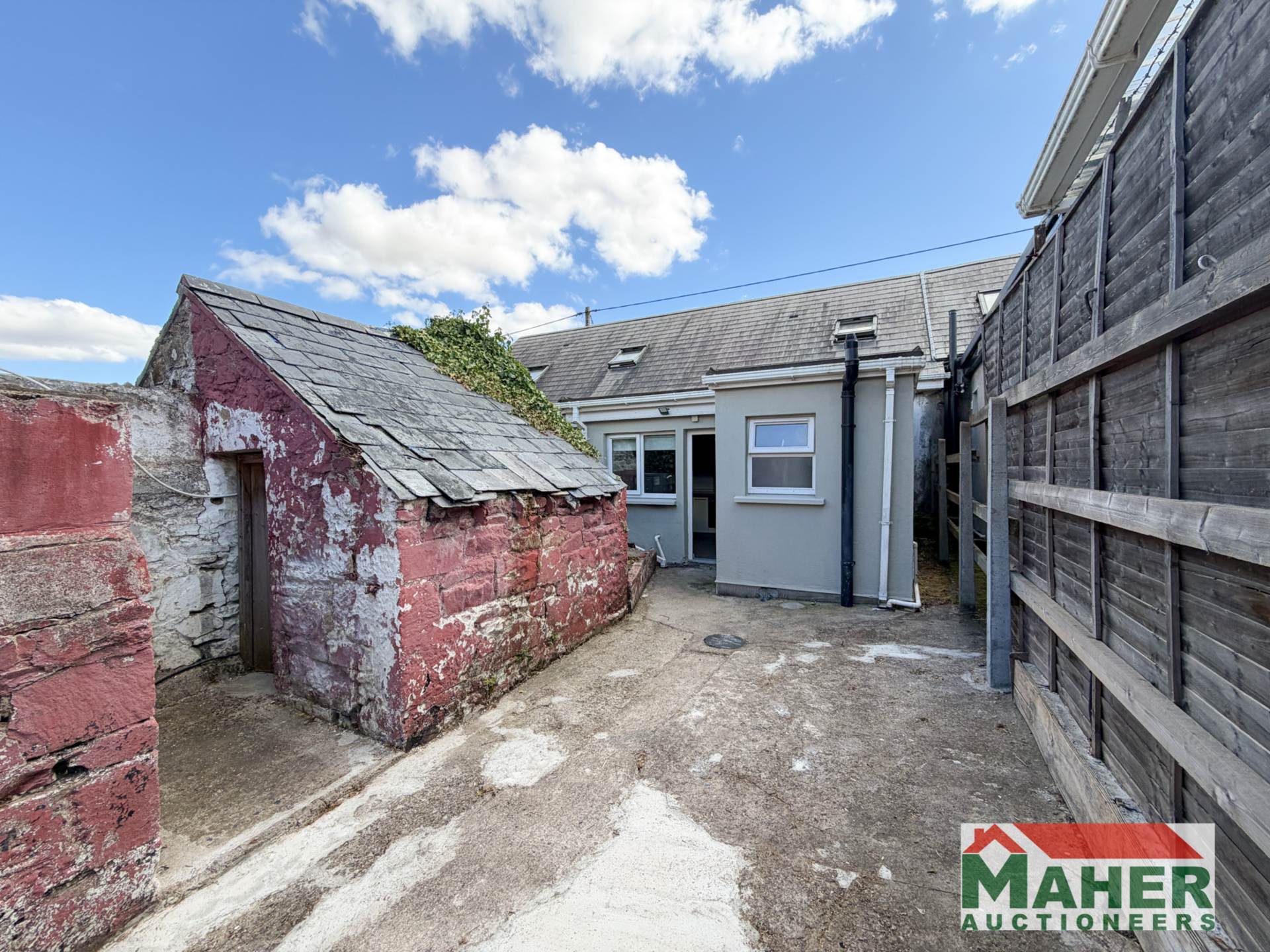 30 Mountain Road, Cahir