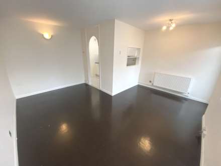 Property For Rent Harriet Way, Bushey