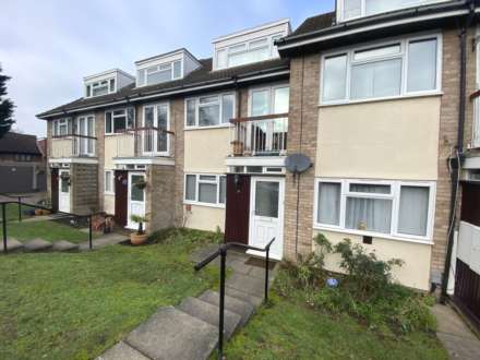 Harriet Way, Bushey, Image 8