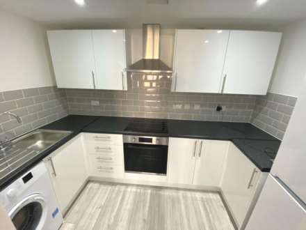 Pembroke House, Station Road, Image 3