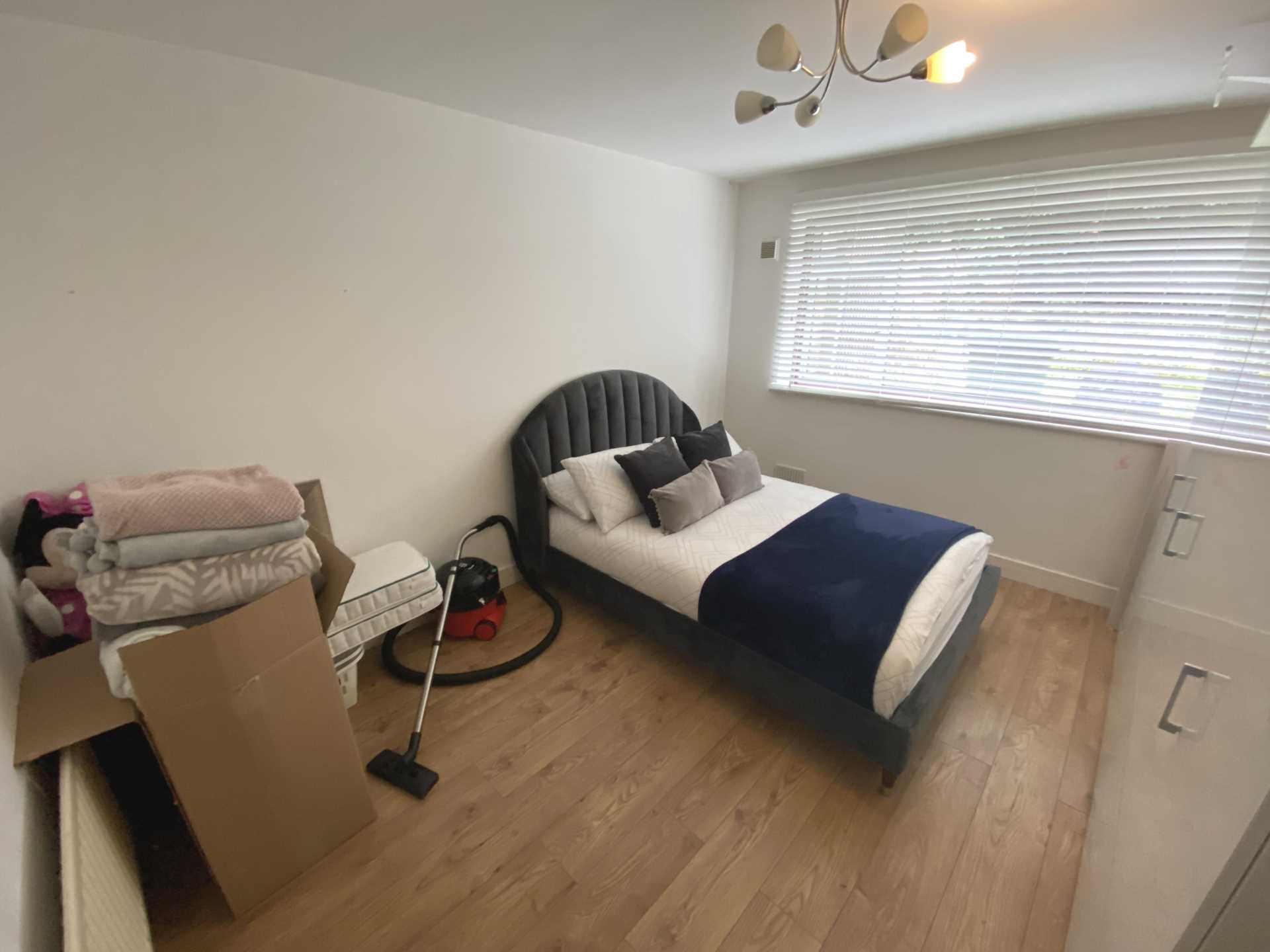 West View Court, Elstree, Image 4