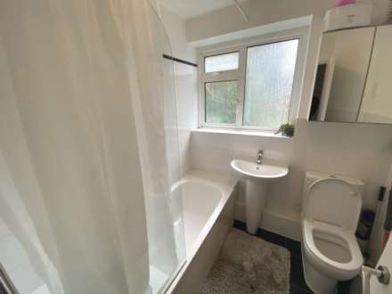 West View Court, Elstree, Image 7