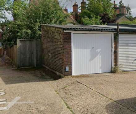 West View Court, Elstree, Image 9