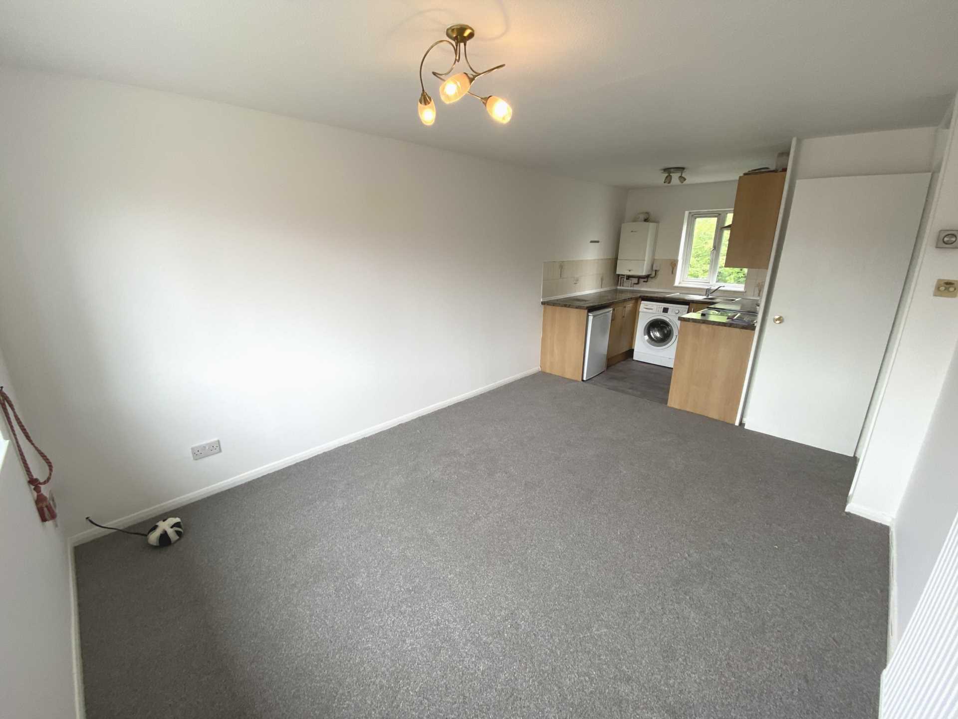 Beehive Close, Elstree, Image 2