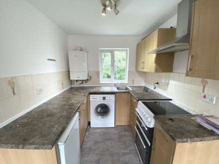 Beehive Close, Elstree, Image 4