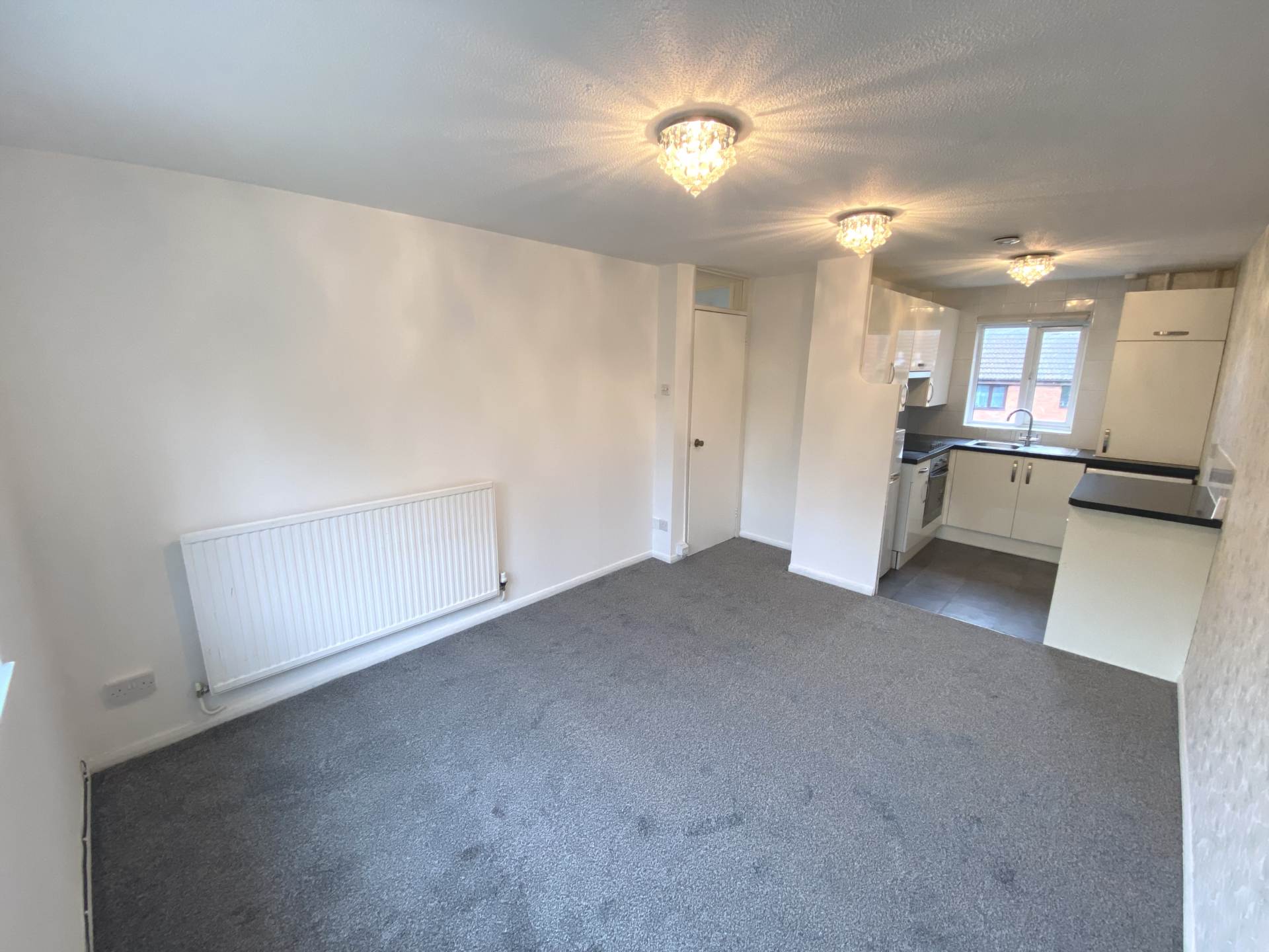 Britten Close, Elstree, Image 2