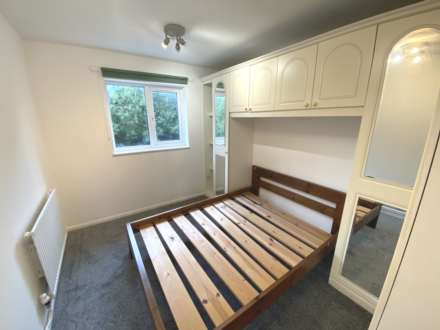 Britten Close, Elstree, Image 5
