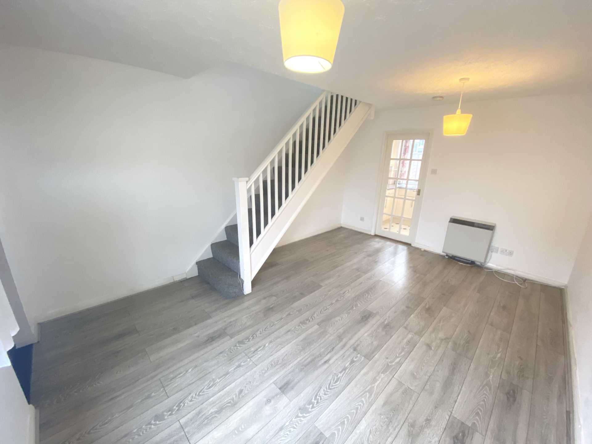 Siskin Close, Borehamwood, Image 2