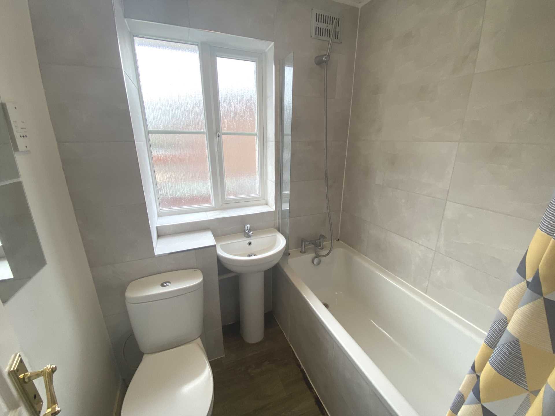 Siskin Close, Borehamwood, Image 8