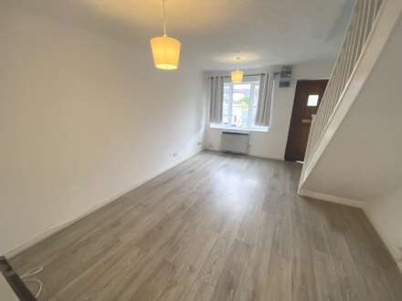 Siskin Close, Borehamwood, Image 3