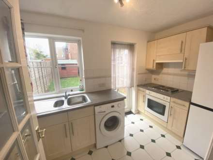 Siskin Close, Borehamwood, Image 4
