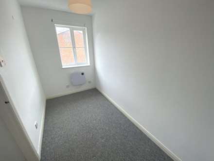 Siskin Close, Borehamwood, Image 7