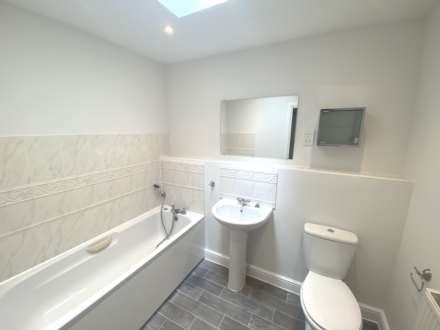 Coleridge Way, Borehamwood, Image 11