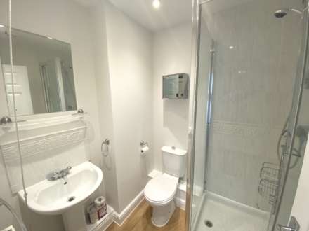 Coleridge Way, Borehamwood, Image 9