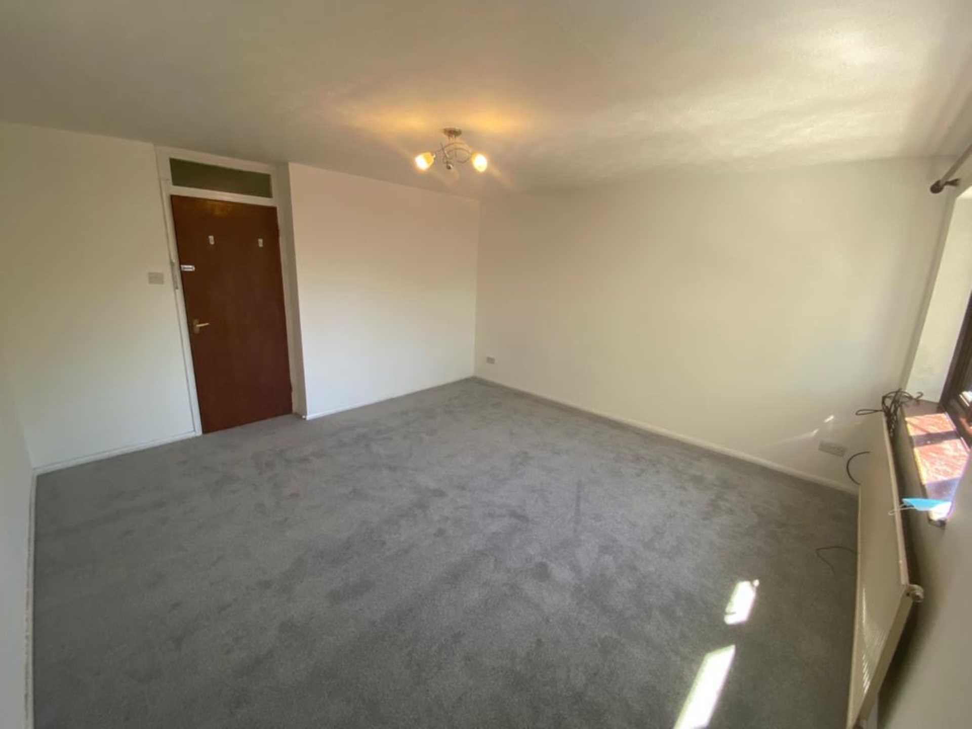Romeland Court, Elstree, Image 3