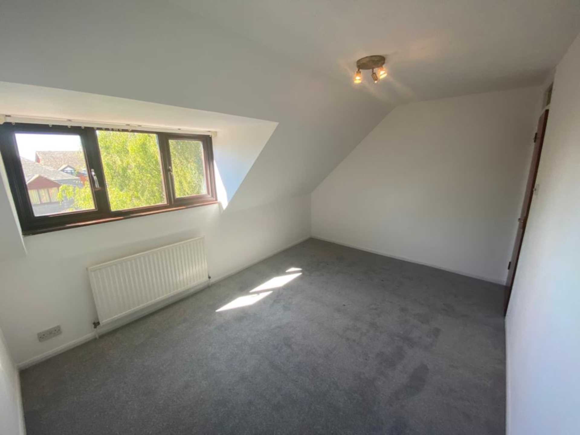 Romeland Court, Elstree, Image 8