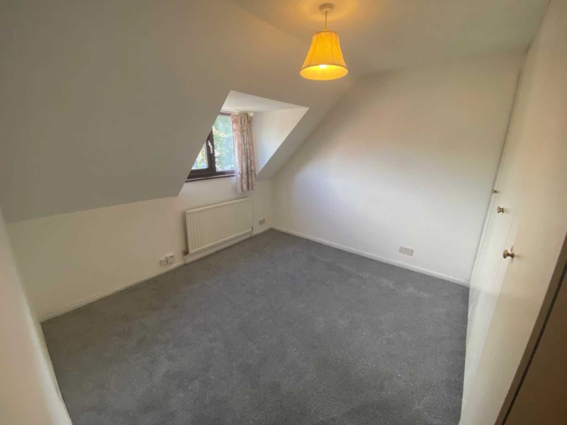 Romeland Court, Elstree, Image 9