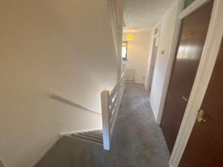 Romeland Court, Elstree, Image 6