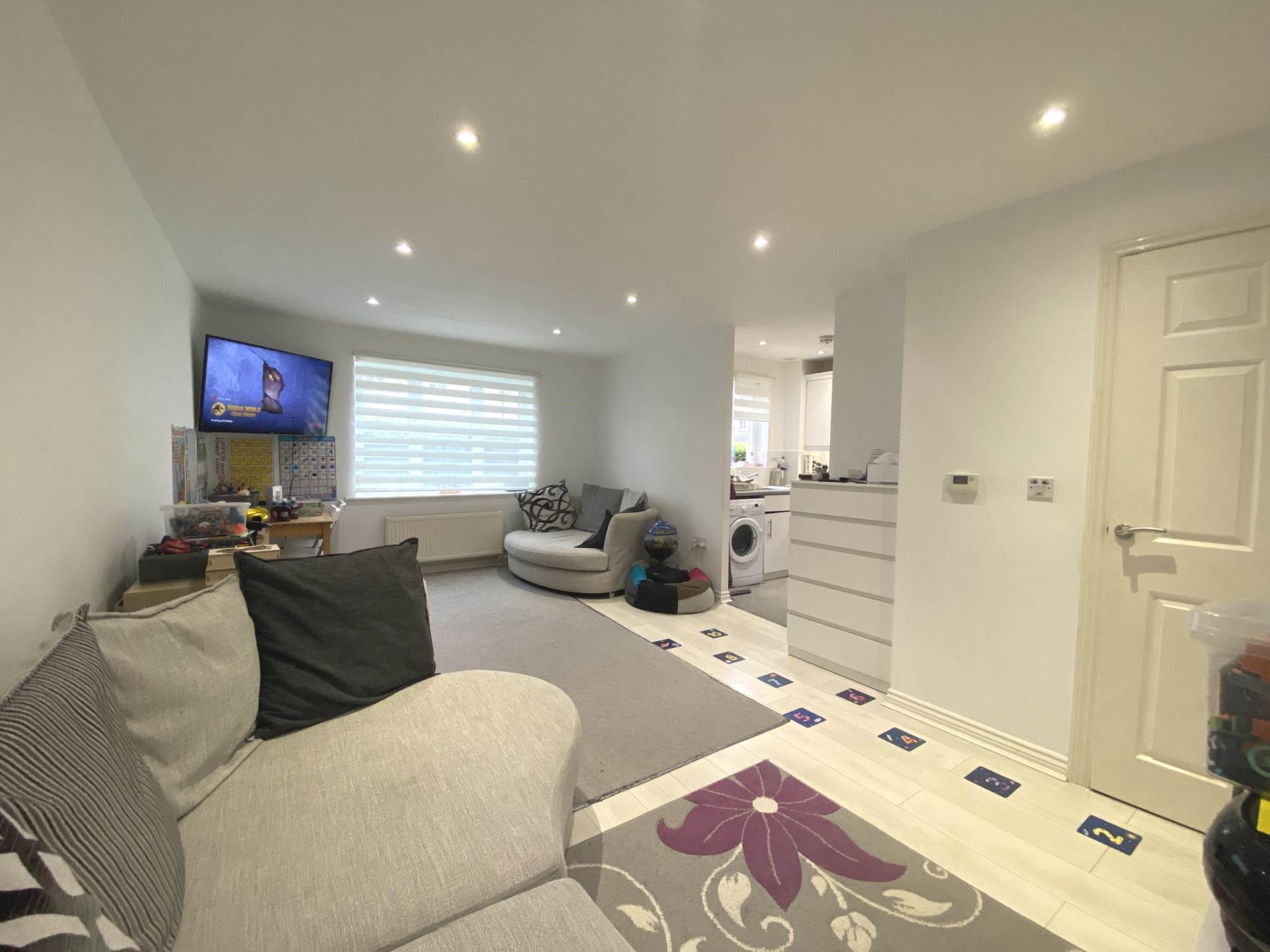 Alconbury Close, Borehamwood, Image 2