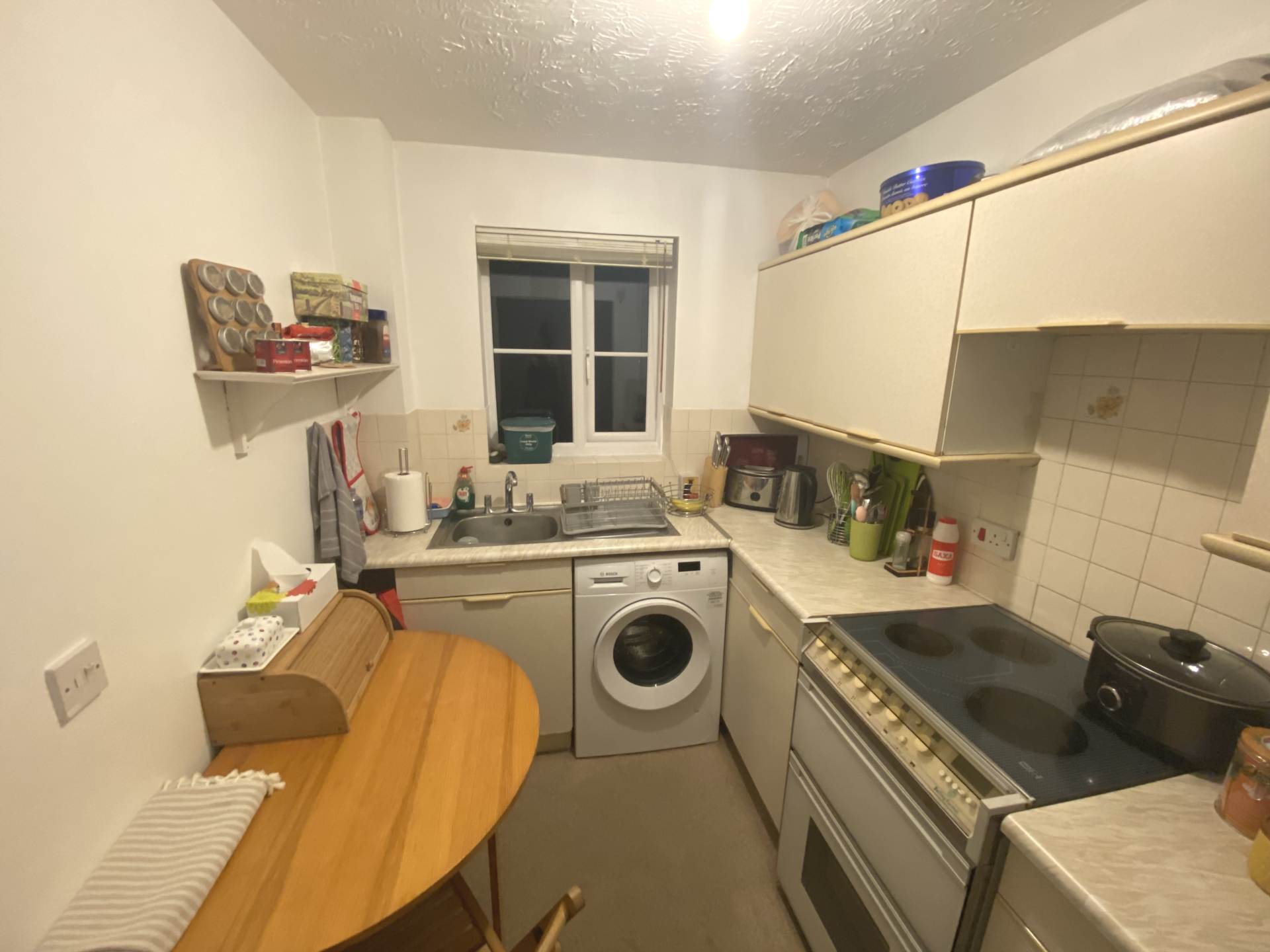 Dunnock Close, Borehamwood, Image 5