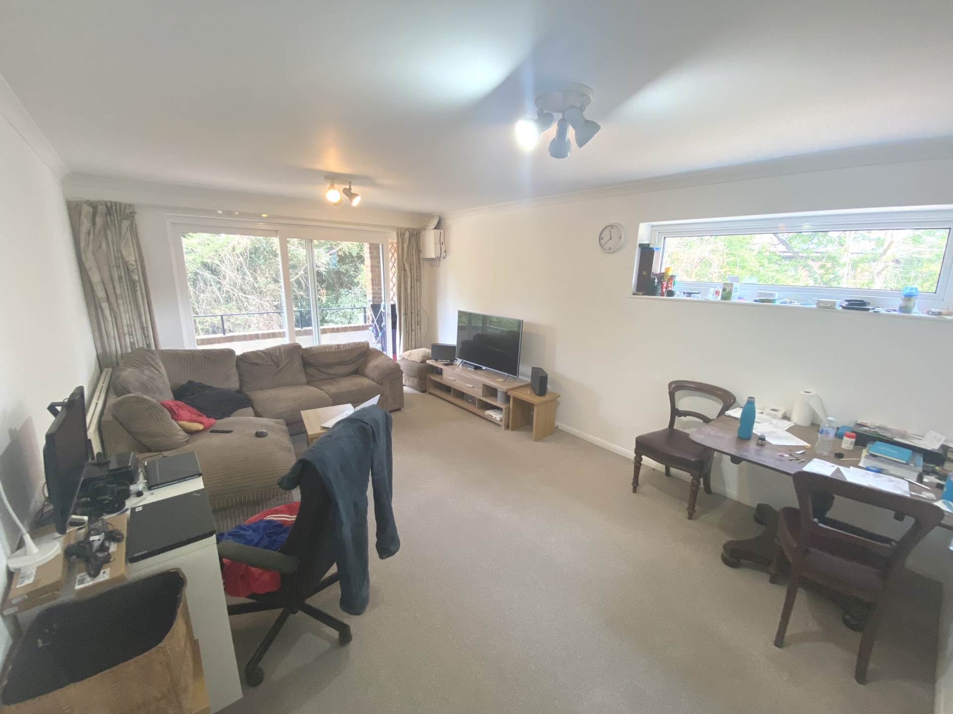 Sherland Court, The Dell, Image 2