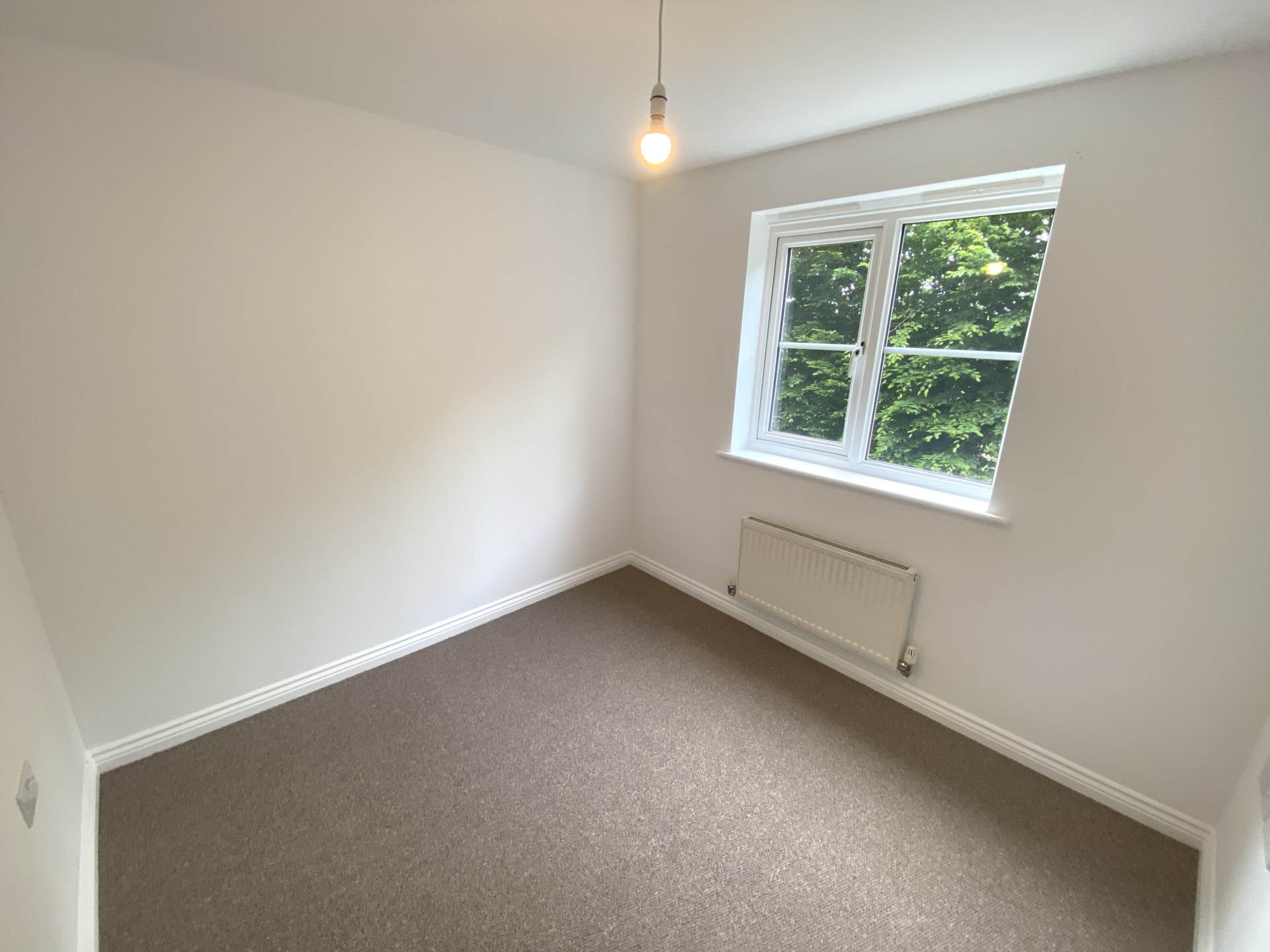 Alconbury Close, Borehamwood, Image 16