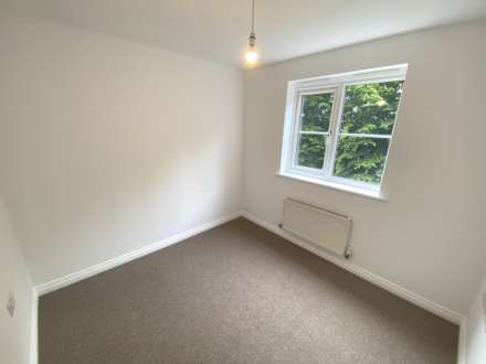 Alconbury Close, Borehamwood, Image 16