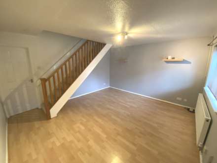 3 Bedroom Semi-Detached, Webber Close, Borehamwood