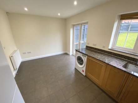 Capel Crescent, Stanmore, Image 7