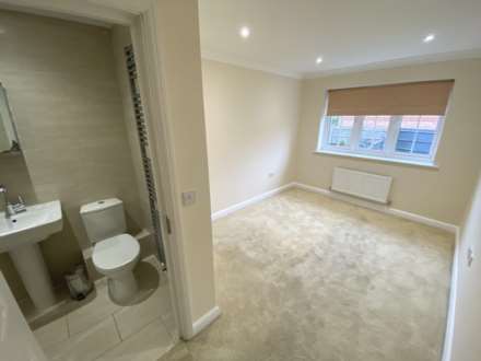 Capel Crescent, Stanmore, Image 9