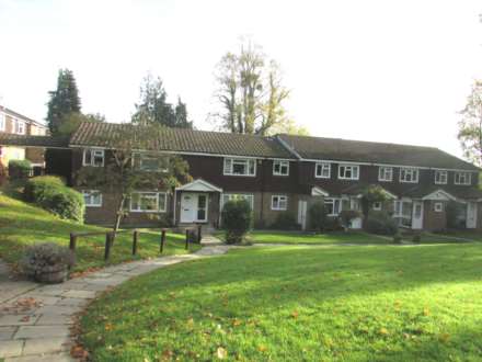 2 Bedroom Maisonette, Thelusson Court, Woodfield Road