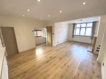 Radlett Road, Frogmore, Image 3