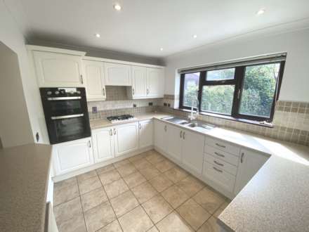 Radlett Road, Frogmore, Image 7