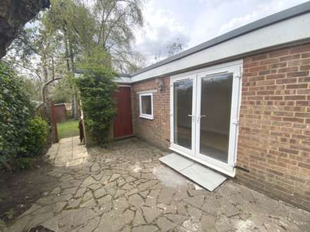 Radlett Road, Frogmore, Image 9