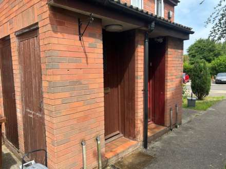 Rodgers Close, Elstree, Image 1