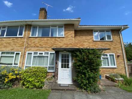 Fir Tree Court, Elstree, Image 1