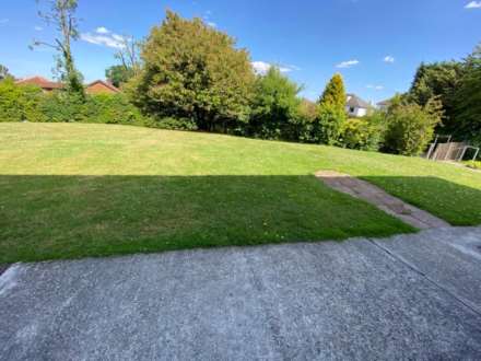 Fir Tree Court, Elstree, Image 11