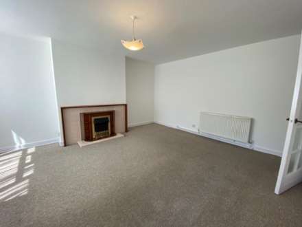 Fir Tree Court, Elstree, Image 2